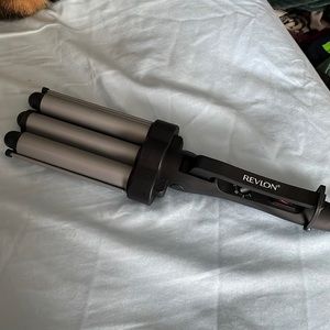 Revlon Tri-Barrel Waver